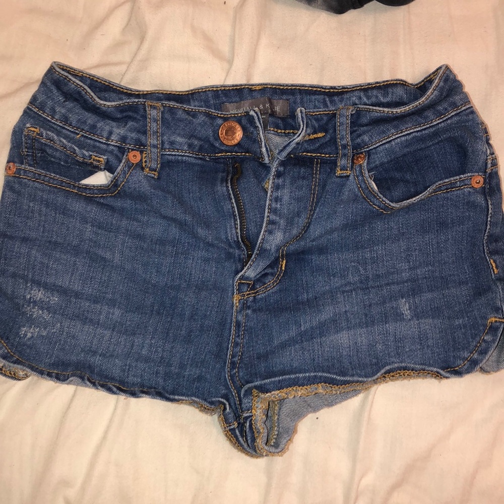 Kendal and kylie jean shorts